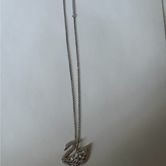 🦢🦢 Swarovski Silver Crystal Swan Necklace Large 🦢🦢 - Picture 4 of 9